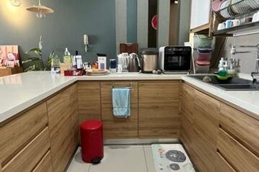 16 Quartz Melawati Condominium