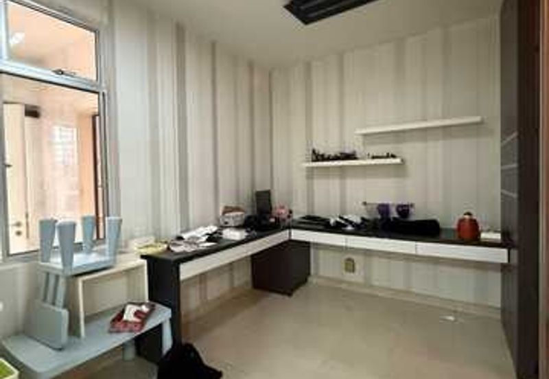 Setia Indah 9, Setia Alam