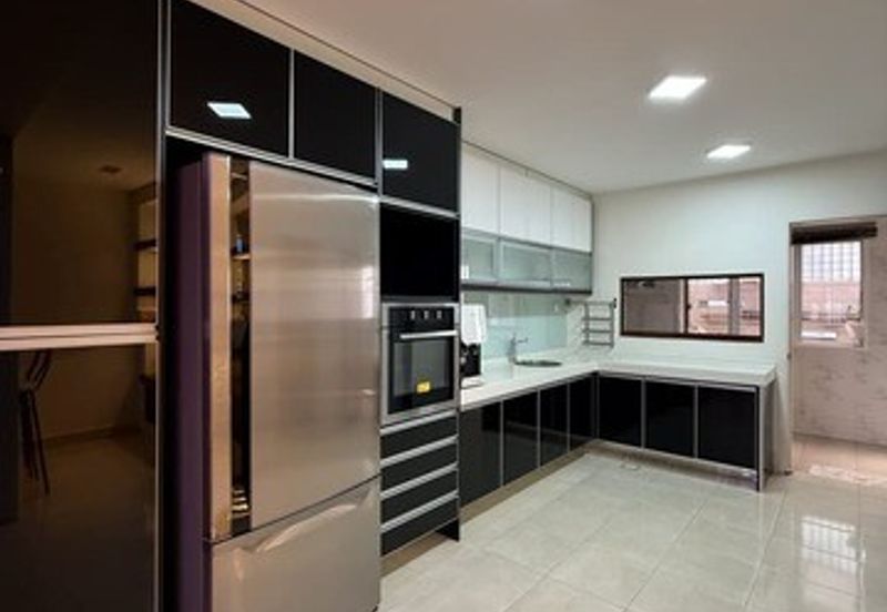 Setia Indah 9, Setia Alam