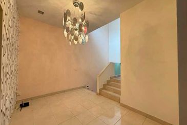 Setia Indah 9, Setia Alam