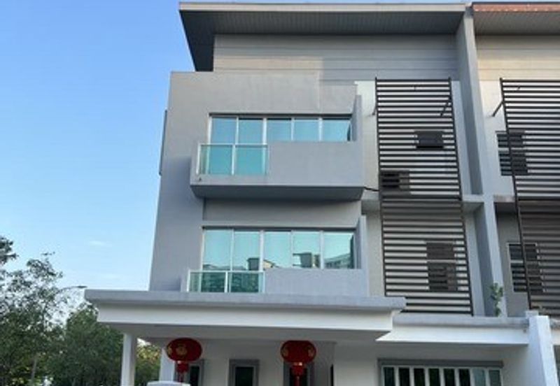 Canary Garden @Bandar Bestari