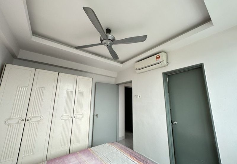 Main Place Residence