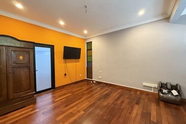 Persiaran Anggerik Aranda 