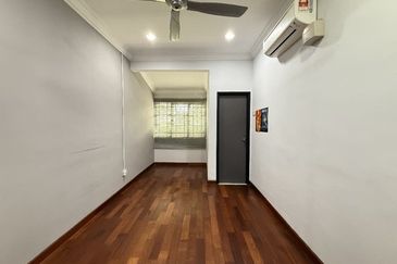 Persiaran Anggerik Aranda 