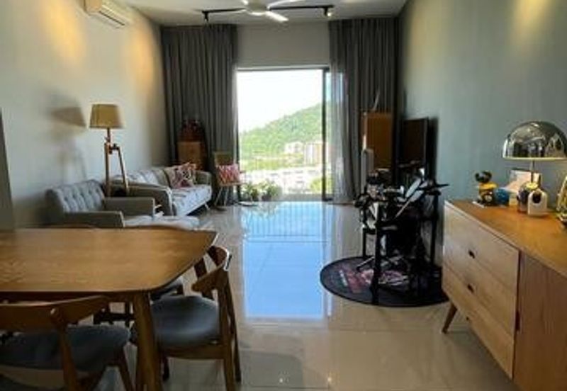 16 Quartz Melawati Condominium