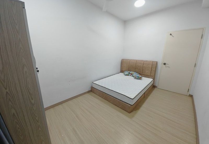 Gravit8 @ Klang South