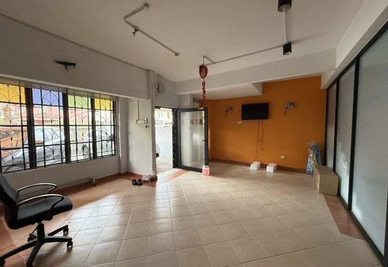 Persiaran Anggerik Aranda 