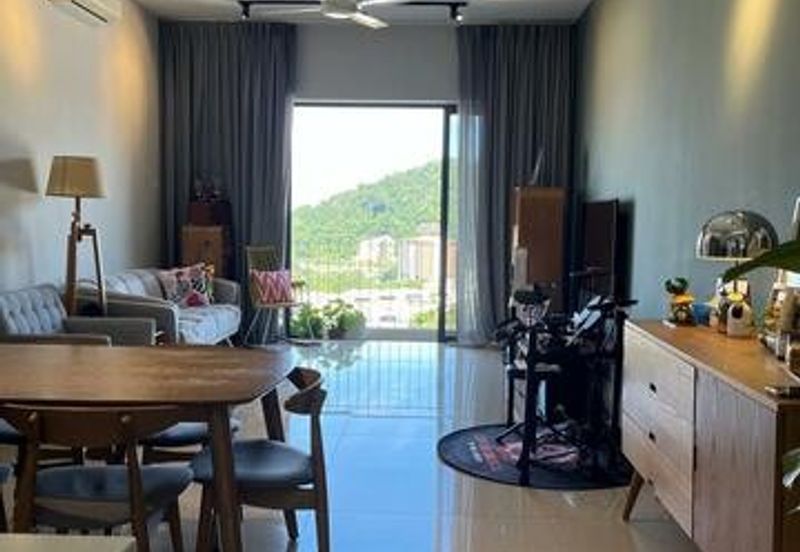 16 Quartz Melawati Condominium