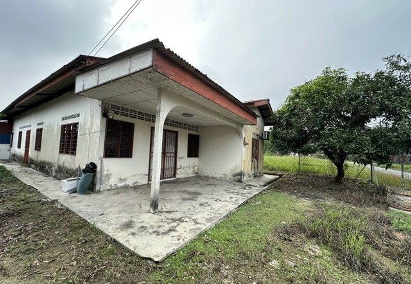 Taman Dato Hormat, Telok Panglima Garang