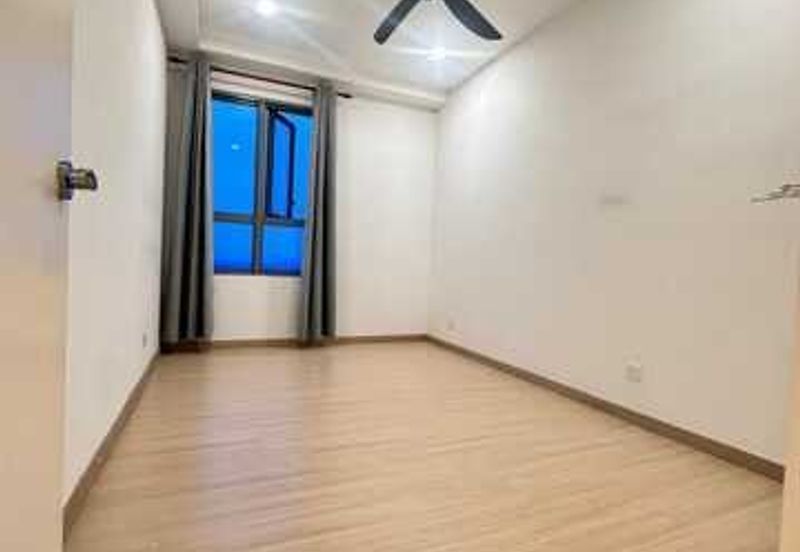 Gravit8 @ Klang South