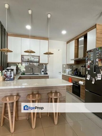 16 Quartz Melawati Condominium, , 