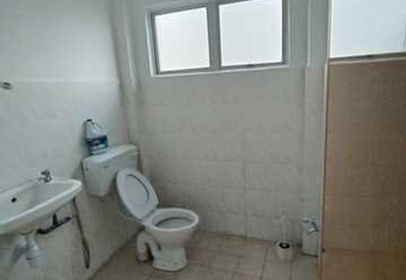 Kekwa Apartment @ Putra Perdana