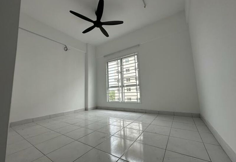 Trifolia 1 Apartment