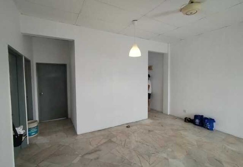 Kekwa Apartment @ Putra Perdana