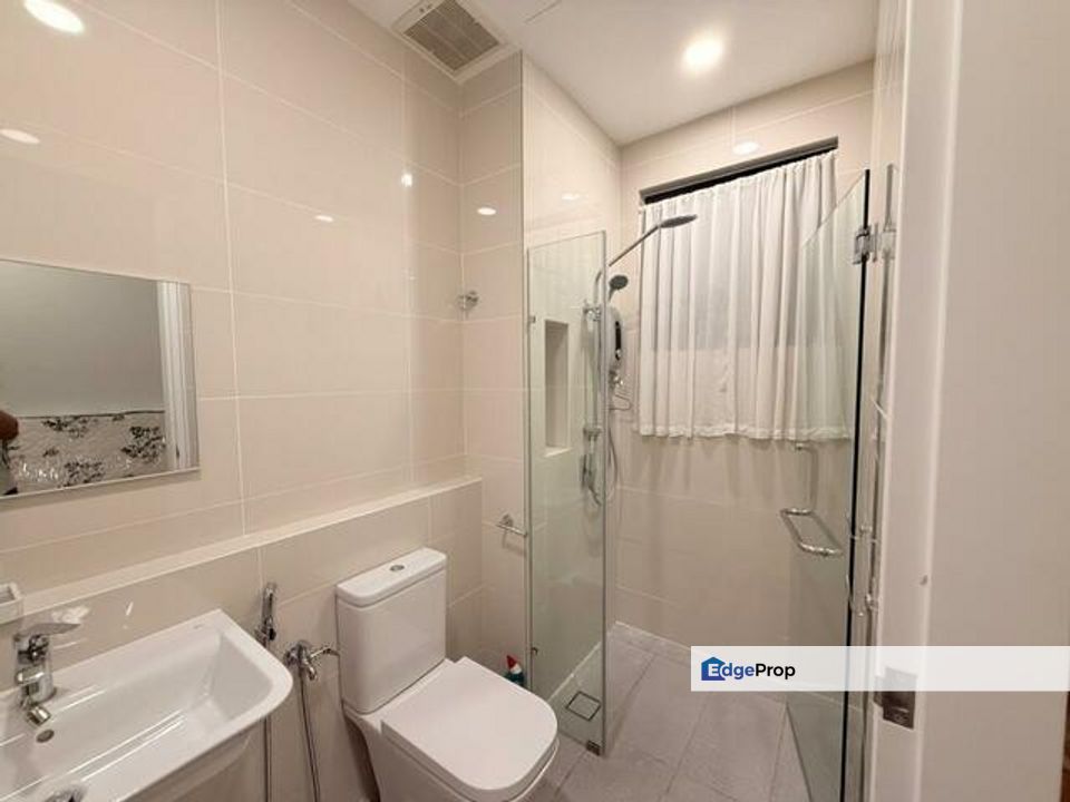 Waltz Residences @ Paradigm Garden City, , 