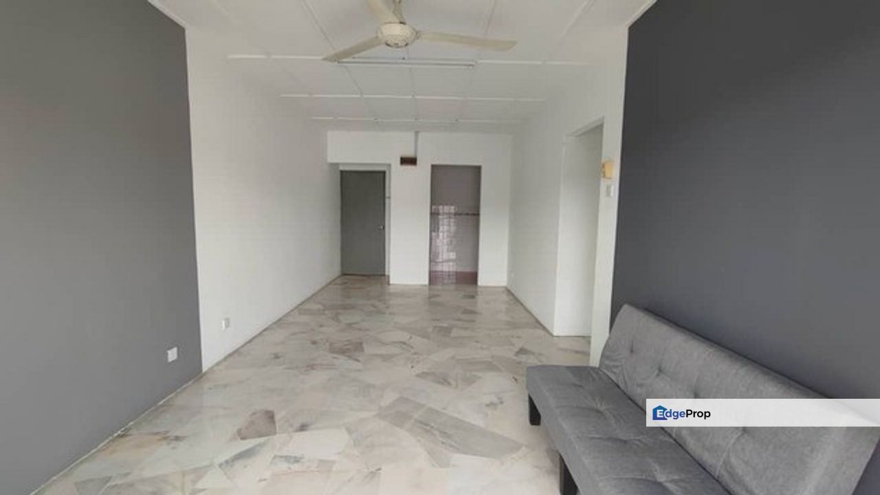 Akasia Apartment, Pusat Bandar Puchong, , 