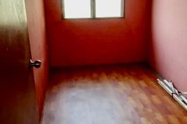 Pangsapuri Mutiara Bukit Raja 1