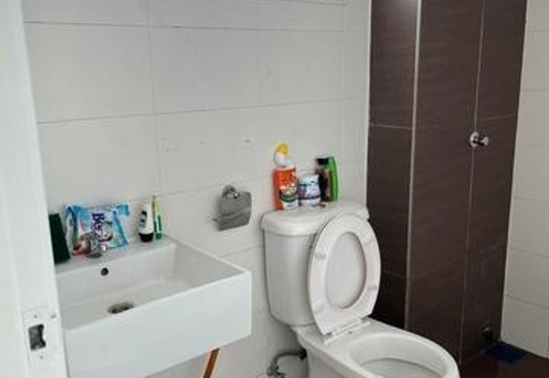 D'Anjung Teluk Pulai