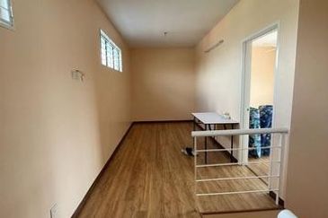 D'Anjung Teluk Pulai