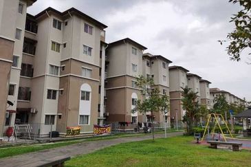 Pangsapuri Akasia, Bandar Botanic