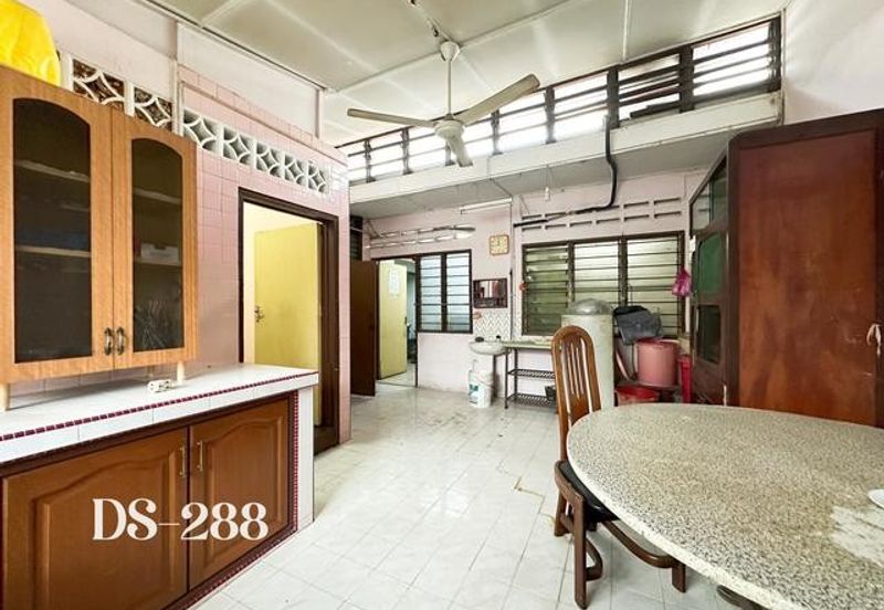 Taman Setia Jaya, Banting