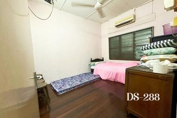 Taman Setia Jaya, Banting