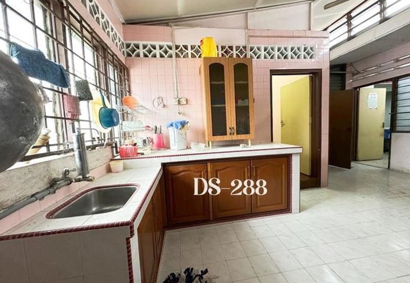 Taman Setia Jaya, Banting