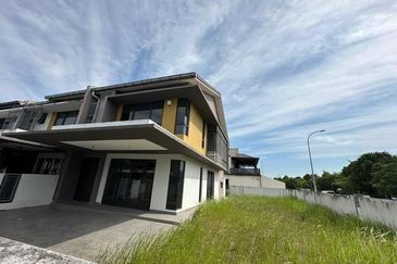 Casira 3 @ Bandar Bukit Raja