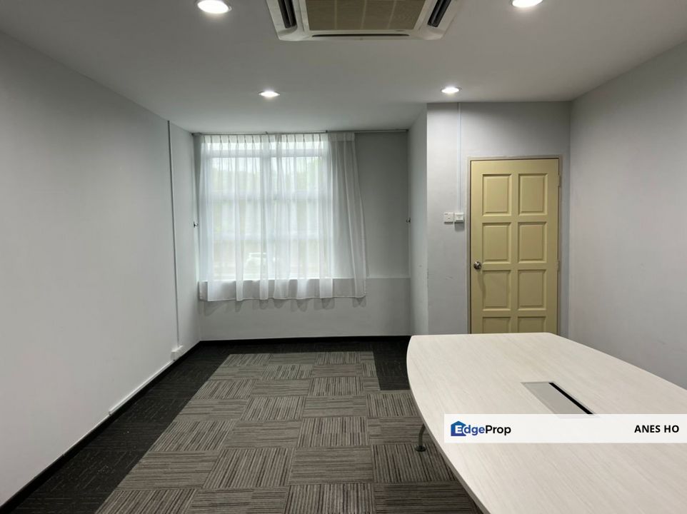 For Rent 4 Storey Shoplot, corner lot Jln Harmonium 35/x, Taman Desa Tebrau for Rental RM3