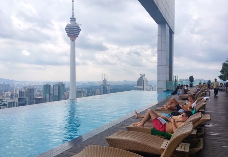 Face Platinum Suites