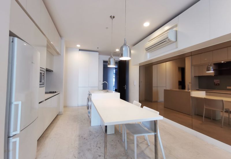 Face Platinum Suites