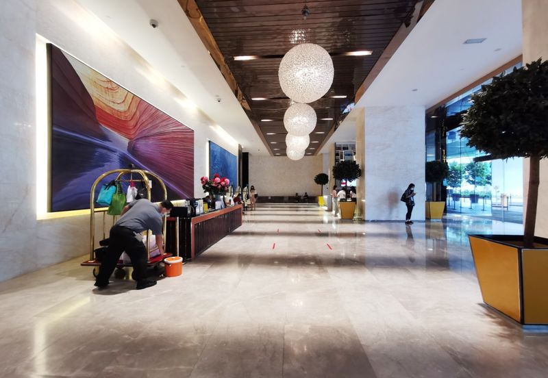 Face Platinum Suites