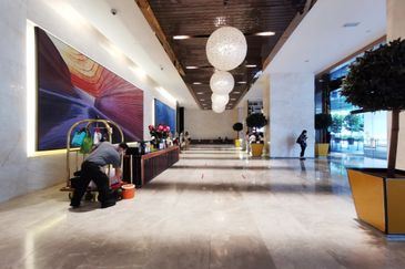 Face Platinum Suites