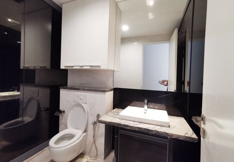 Face Platinum Suites