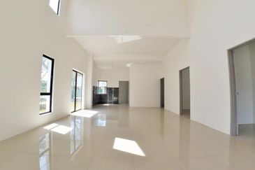 [SEMI-D 40X62] Banting Taman Langat Jaya Single Storey Semi-D