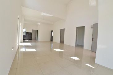 [SEMI-D 40X62] Banting Taman Langat Jaya Single Storey Semi-D