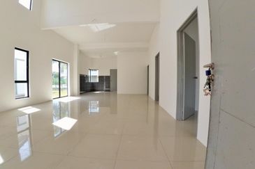 [SEMI-D 40X62] Banting Taman Langat Jaya Single Storey Semi-D