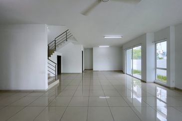 [SEMI-D 37X85] Jenjarom Taman Seri Jaromas Double Storey Semi D