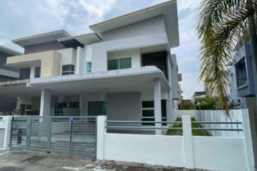 [SEMI-D 37X85] Jenjarom Taman Seri Jaromas Double Storey Semi D