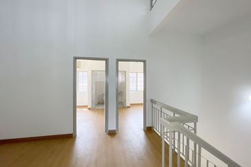 [RENOVATED] Klang Bandar Puteri Double Storey Terrace