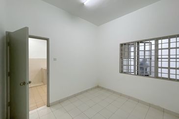 [RENOVATED] Klang Bandar Puteri Double Storey Terrace