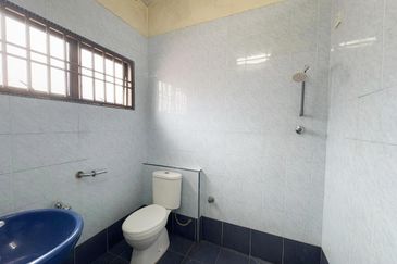 [BASIC UNIT] Banting Taman Gembira Double Storey Terrace 