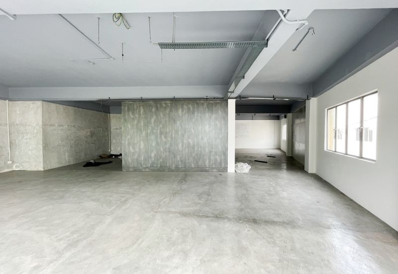 [FACING MAIN ROAD] Klang Jalan Kapar 3 Storey End Lot Shop