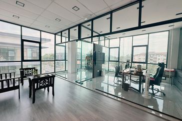 [RENOVATED] Klang Sungai Kapar Indah 3 Storey Semi-D Factory