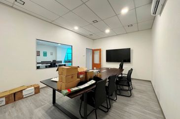 [RENOVATED] Klang Sungai Kapar Indah 3 Storey Semi-D Factory