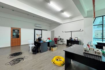 [LIGHT INDUSTRIAL] 3 Storey Semi-D Factory Sungai Kapar Indah North Klang