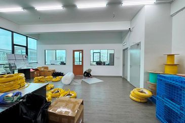 [LIGHT INDUSTRIAL] 3 Storey Semi-D Factory Sungai Kapar Indah North Klang