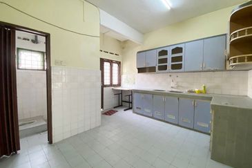 [FREEHOLD 20X75] Banting Taman Muhibah Double Storey 