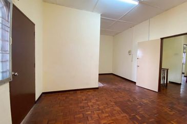 [FREEHOLD 20X75] Banting Taman Muhibah Double Storey 