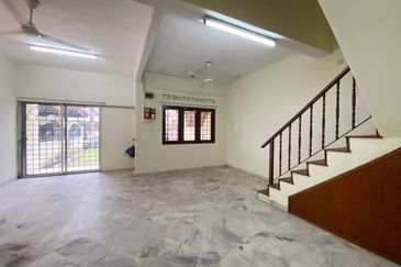 [FREEHOLD 20X75] Banting Taman Muhibah Double Storey 